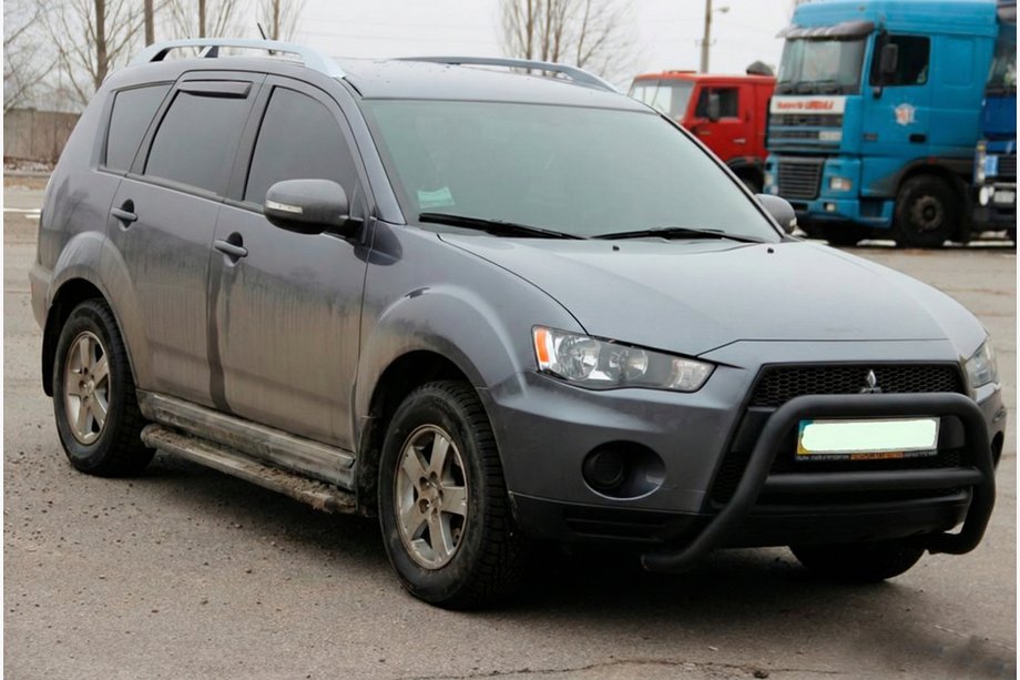 Mitsubishi Outlander 2006-2012 гг. Кенгурятник WT007 Black (нерж.) Image