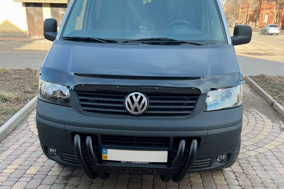 Volkswagen T5 Transporter 2003-2010 гг. Кенгурятник ST006-04 ноздри Black (нерж) Фото 2