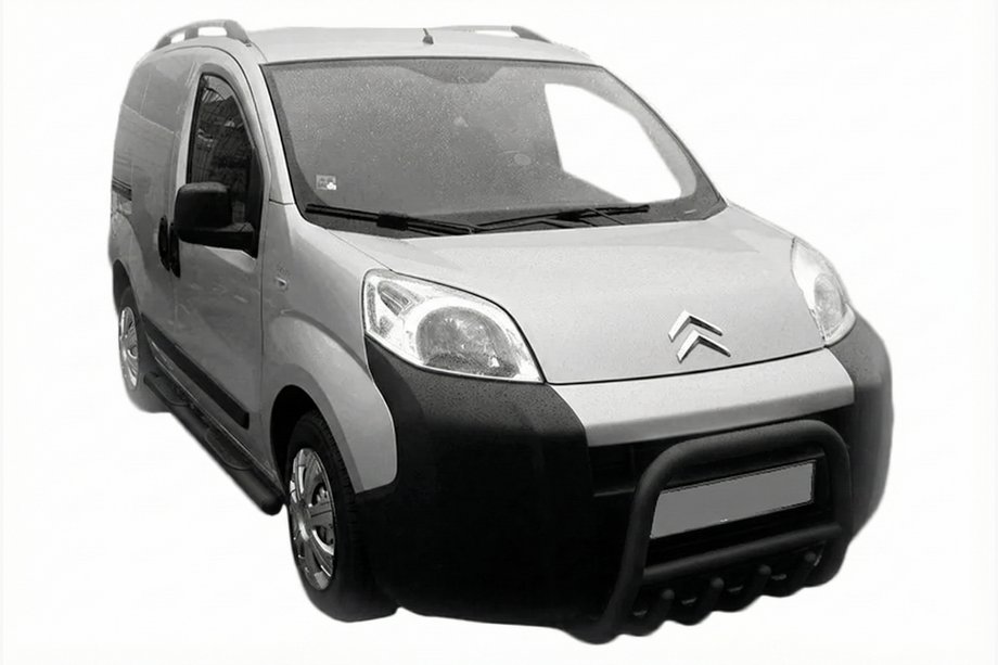 Peugeot Bipper 2008-2017 гг. Кенгурятник QT006 Black (нерж) Фото 2