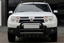 Dacia Duster 2008-2018 гг. Кенгурятник без надписи QT006 Black (нерж.) фото 1