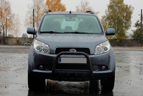 Daihatsu Terios 2006-2017 гг. Передняя дуга QT006 Black (нерж.) фото 2