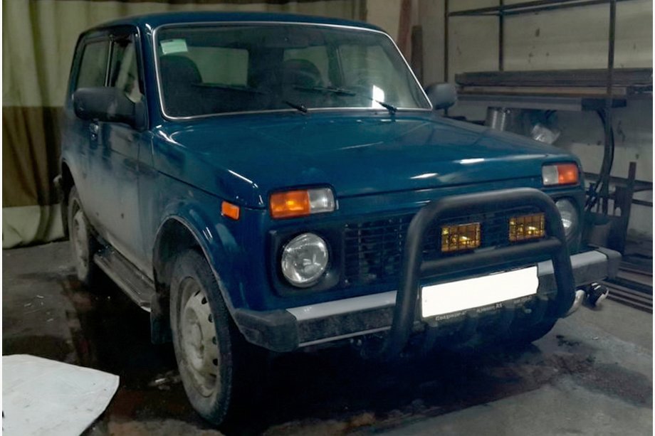Lada Niva и Urban 1977- гг. Кенгурятник QT006 Black (нерж.) Фото 4