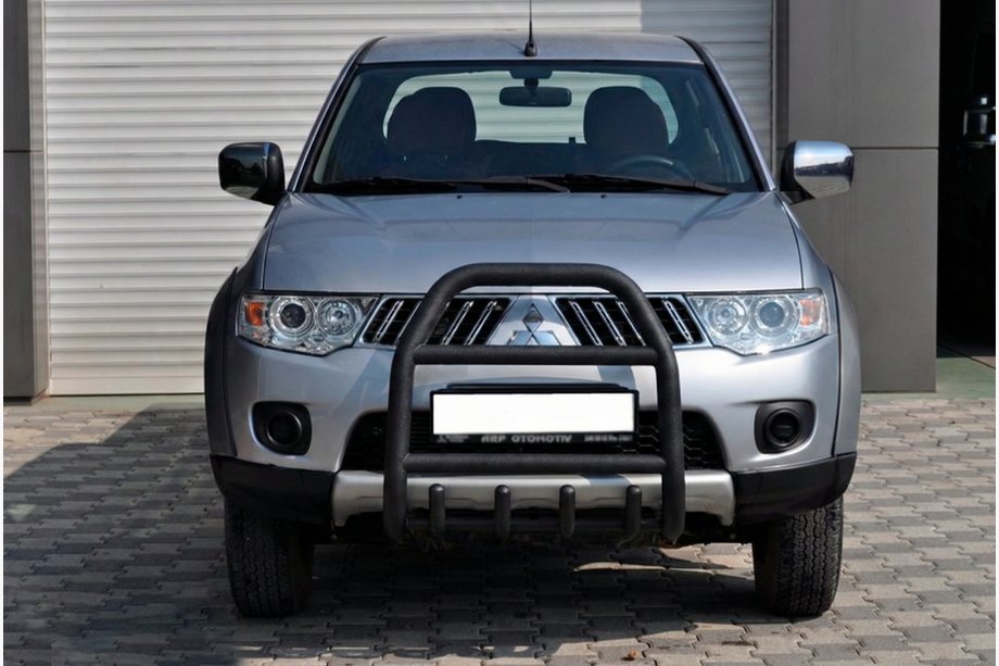 Mitsubishi L200 2006-2015 гг. Кенгурятник QT007 Black (нерж.) Фото 2