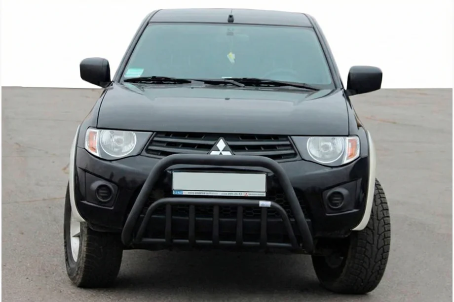 Mitsubishi L200 2006-2015 гг. Кенгурятник Black (нерж.)