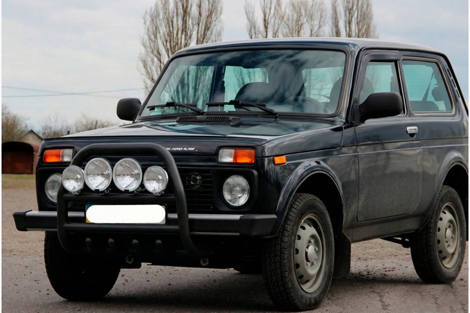 Lada Niva и Urban 1977- гг. Кенгурятник QT007 Black (нерж.) Фото 4
