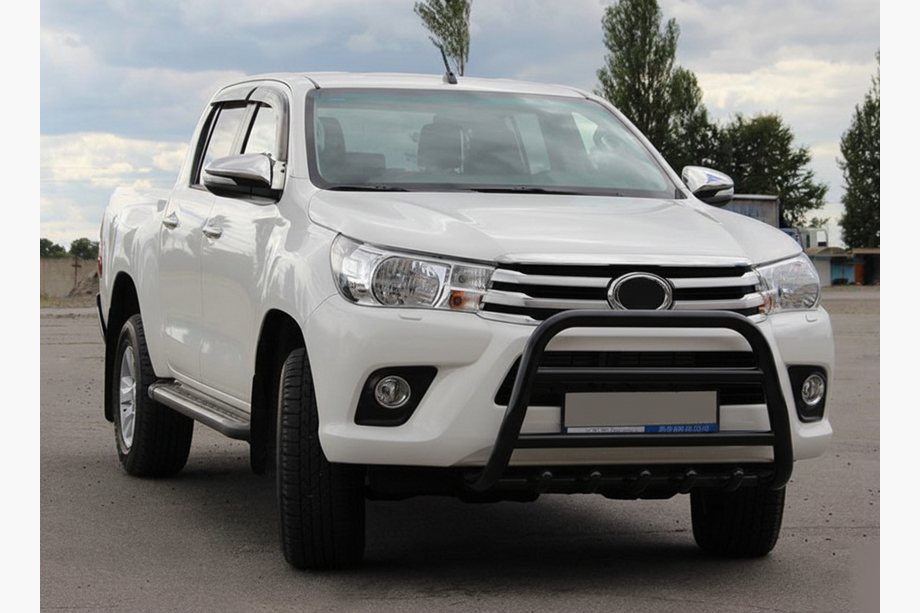 Toyota Hilux 2015- гг. Передняя защита WT010 Black (нерж) Image