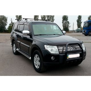 Кенгурятник QT007 Black (нерж.) Mitsubishi Pajero Wagon III 1999-2006 гг. фото 1