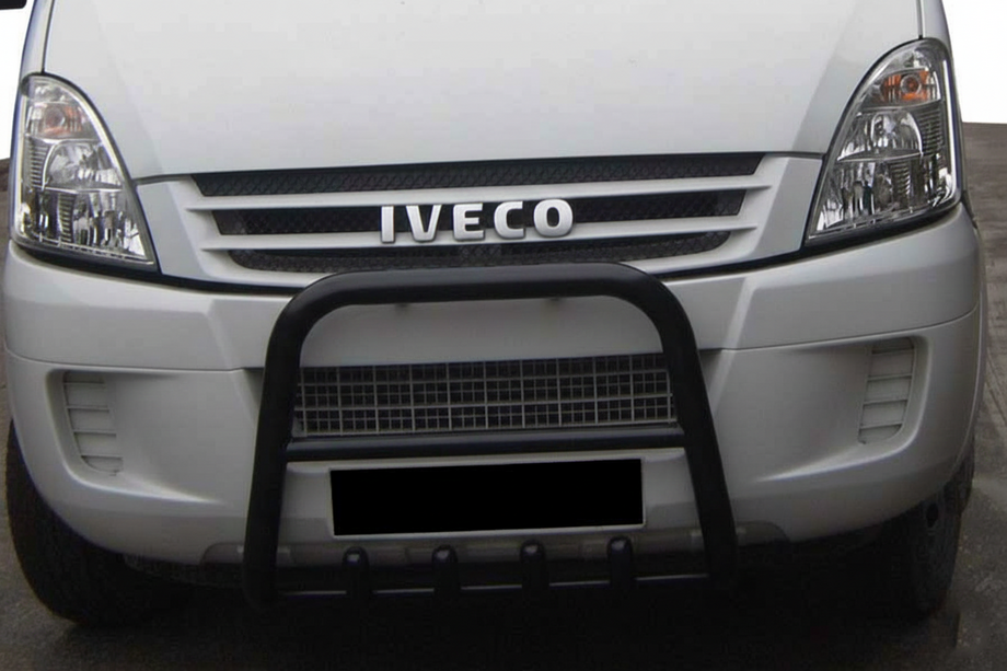 Iveco Daily 2006-2014 гг. Кенгурятник QT007 Black Image