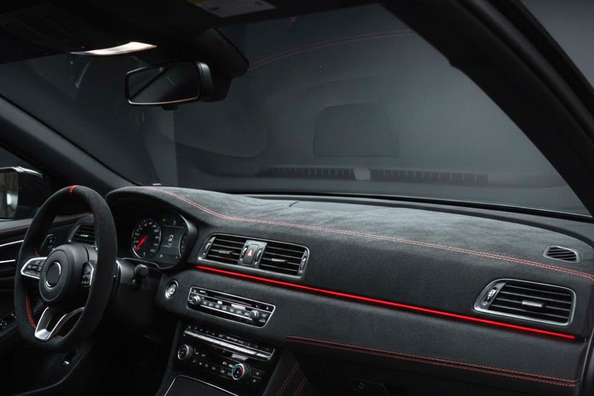 Какой материал выбрать для перетяжки торпедо автомобиля: кожа, алькантара или экокожа?