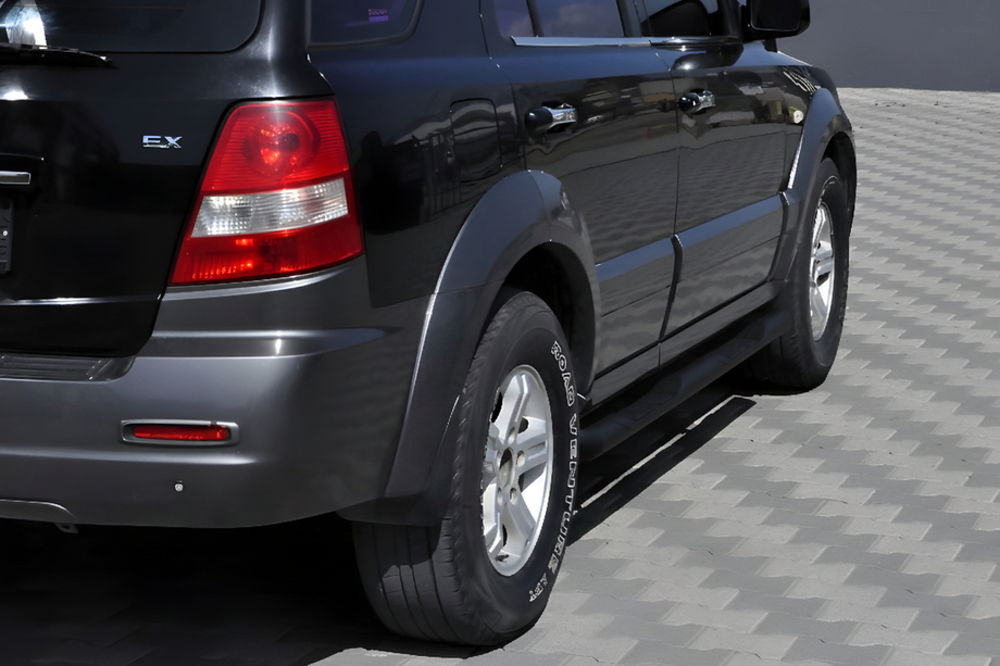 Kia Sorento I BL 2002-2009 гг. Боковые трубы Black (2 шт., нержавейка) Image