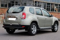 Renault Duster 2008-2017 гг. Боковые трубы с вставками Black (2 шт., нержавейка) фото 3