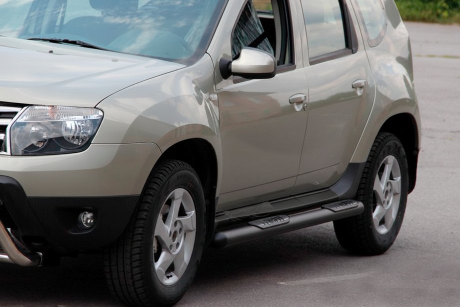 Renault Duster 2008–2017 гг. Боковые трубы с вставками Black (2 шт., нержавейка) Фото 2