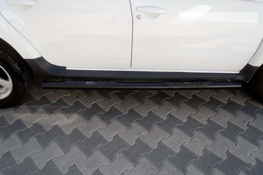 Renault Duster 2008–2017 гг. Боковые трубы с вставками Black (2 шт., нержавейка) Фото 1