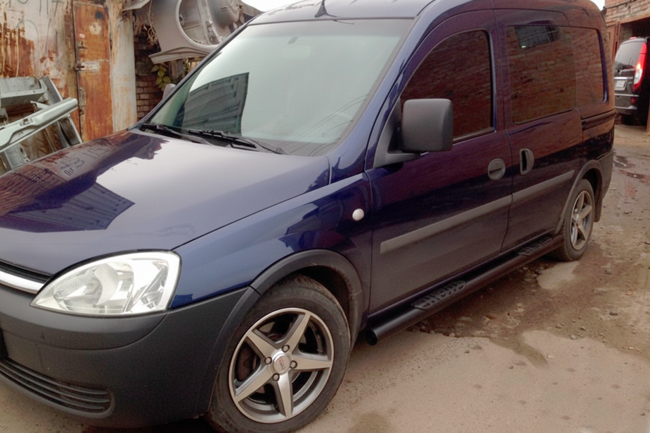 Opel Combo 2002-2012 гг. Боковые трубы Black (2 шт., нержавейка) Image