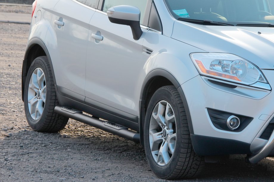 Ford Kuga 2008-2013 гг. Боковые трубы прямые Black (2 шт., нерж. сталь) Фото 2