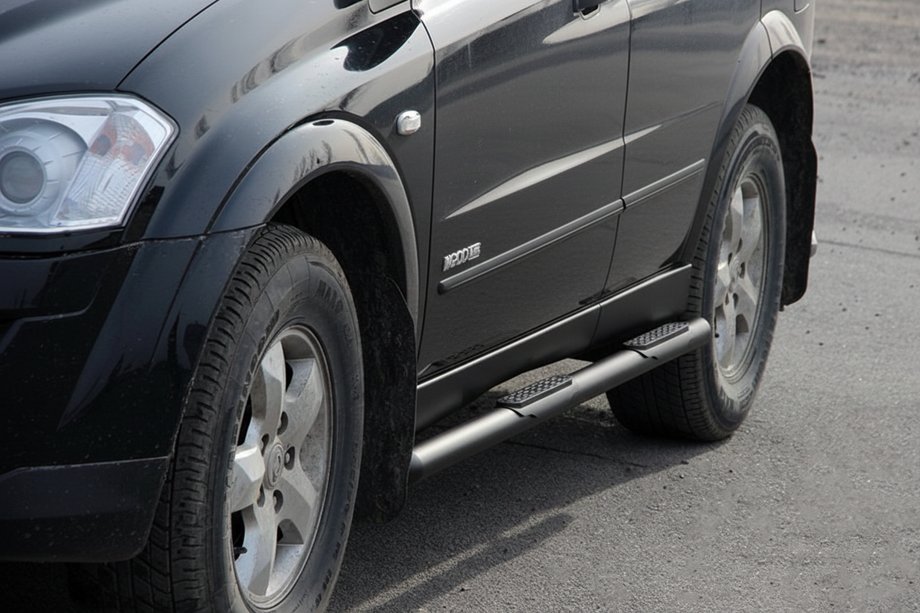 SsangYong Kyron 2005-2014 гг. Боковые трубы BB002 Черные (2 шт., Нержавейка) Фото 1