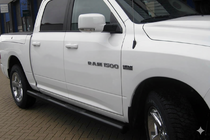 Dodge RAM (DR/DH/D1/DC/DM) 2002–2009 гг. Стандартные Боковые Трубы Black (2 шт., Нержавейка) фото 1