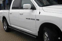 Dodge RAM (DR/DH/D1/DC/DM) 2002–2009 гг. Стандартные Боковые Трубы Black (2 шт., Нержавейка) фото 1