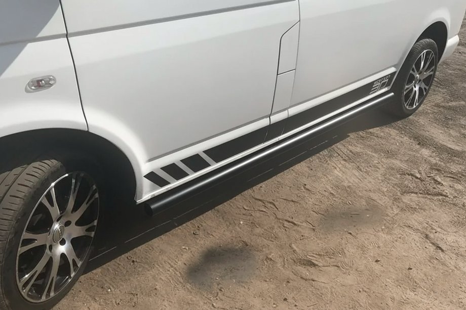 Volkswagen T5 Multivan 2003–2010 гг. Боковые трубы Black (2 шт., нержавейка) Фото 5