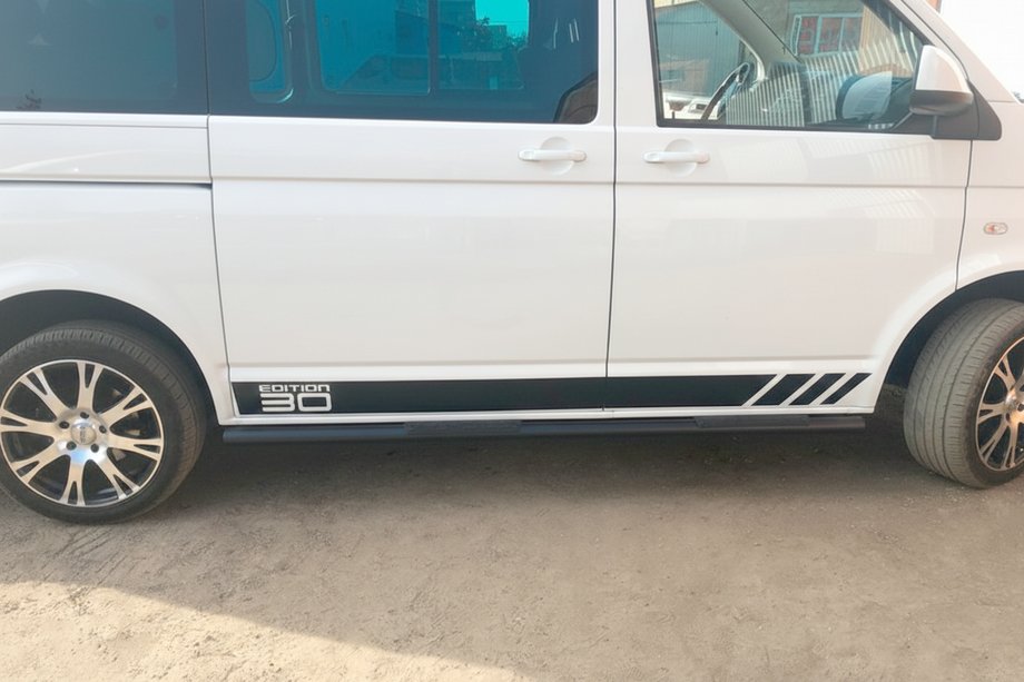 Volkswagen T6 2015-2024 гг. Боковые трубы Black (2 шт., нержавейка) Фото 10