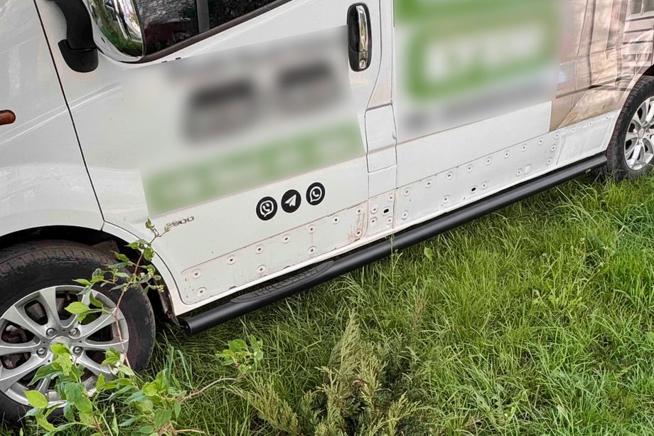 Opel Vivaro 2015-2019 гг. Боковые трубы BB002 Черные (2 шт., Нержавейка) Фото 7