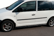 Volkswagen Caddy 2004-2010 гг. Боковые Трубы BB001 Черные (2 шт., Нержавейка) фото 5