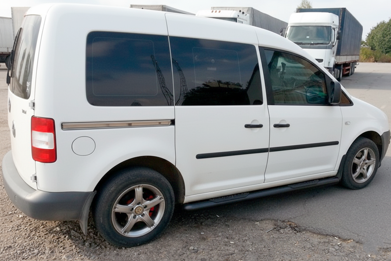 Бічні труби BB001 Black (2 шт., нерж) d60, Стандартна база для Volkswagen Caddy 2020- рр - фото 2
