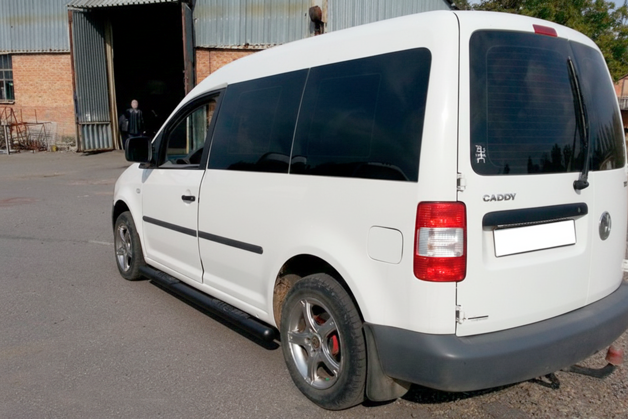 Бічні труби BB001 Black (2 шт., нерж) d60, Стандартна база для Volkswagen Caddy 2020- рр - фото 4