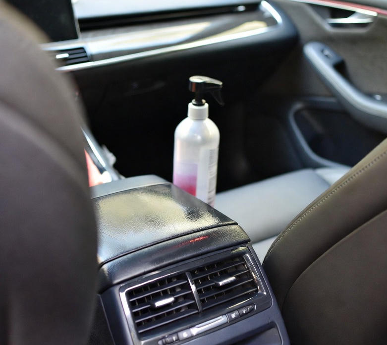 Как обновить пластик в салоне авто: возвращаем блеск и свежесть