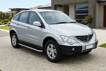 SsangYong Action 2005-2018 гг. Боковые Подножки Tayga Grey (2 шт., Алюминий) фото 1