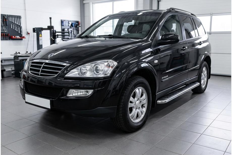 SsangYong Kyron 2005-2014 гг. Боковые Подножки Maydos V1 (2 шт., Алюминий и Нержавейка) Image