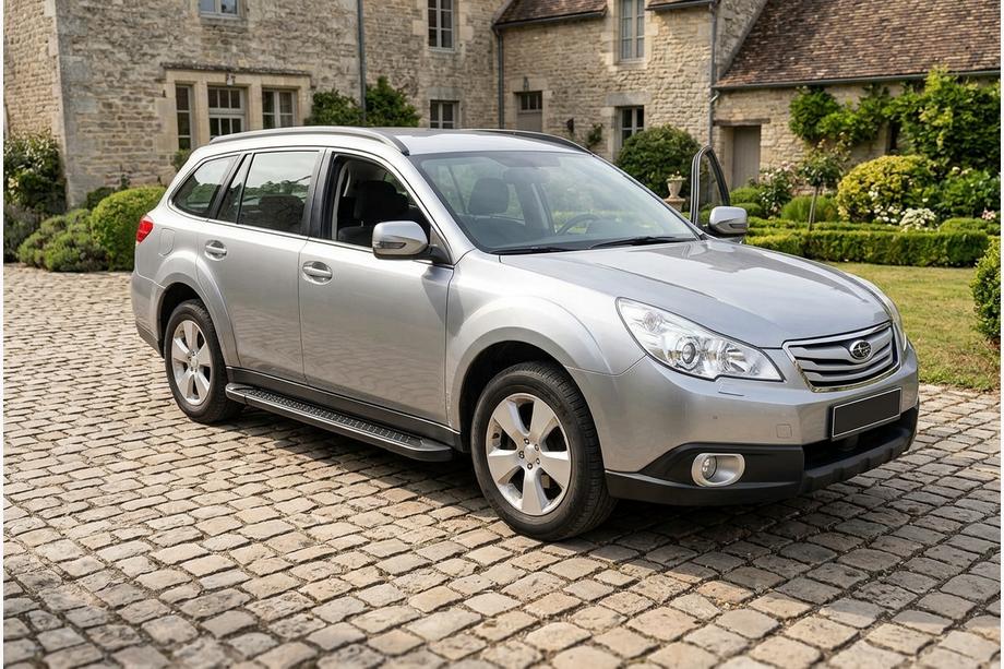 Subaru Outback 2009-2014 гг. Боковые Подножки Allmond Black (2 шт., Алюминий) Image