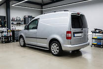 Volkswagen Caddy 2004-2010 гг. Боковые Подножки Tayga Grey (2 шт., Алюминий) фото 1