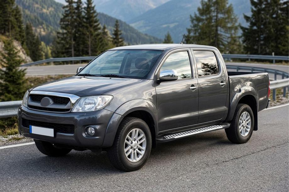 Toyota Hilux 2006-2015 гг. Боковые Подножки Line (2 шт., Алюминий) Image