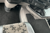 Volvo FH 2012– гг. Текстильные коврики Classic (Черный) фото 3