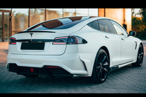 Tesla Model S 2012– гг. Комплект обвеса LRT-Design Carbon фото 10