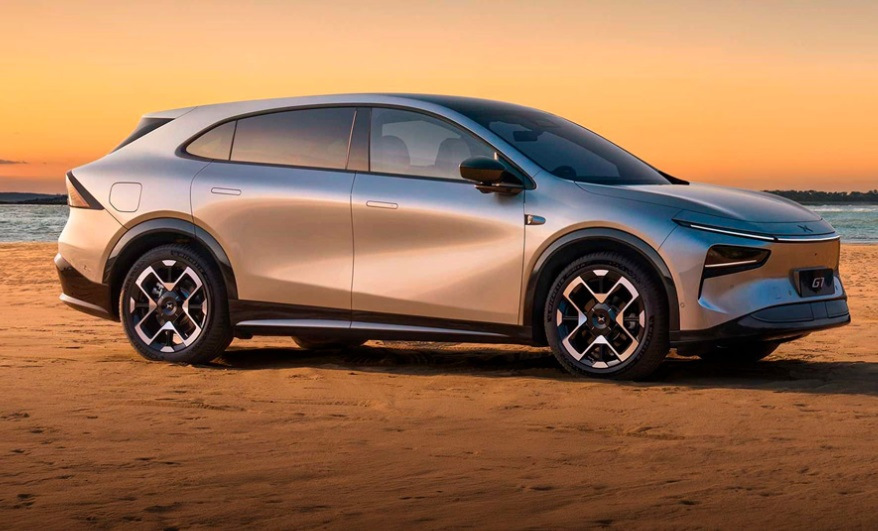 Обзор XPeng G7: Умный электрический кроссовер с технологиями ИИ