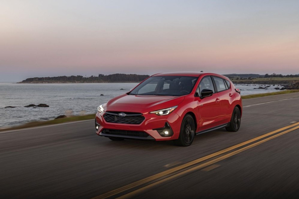 Subaru Impreza RS: Спортивный хэтчбек с симметричным полным приводом фото 2
