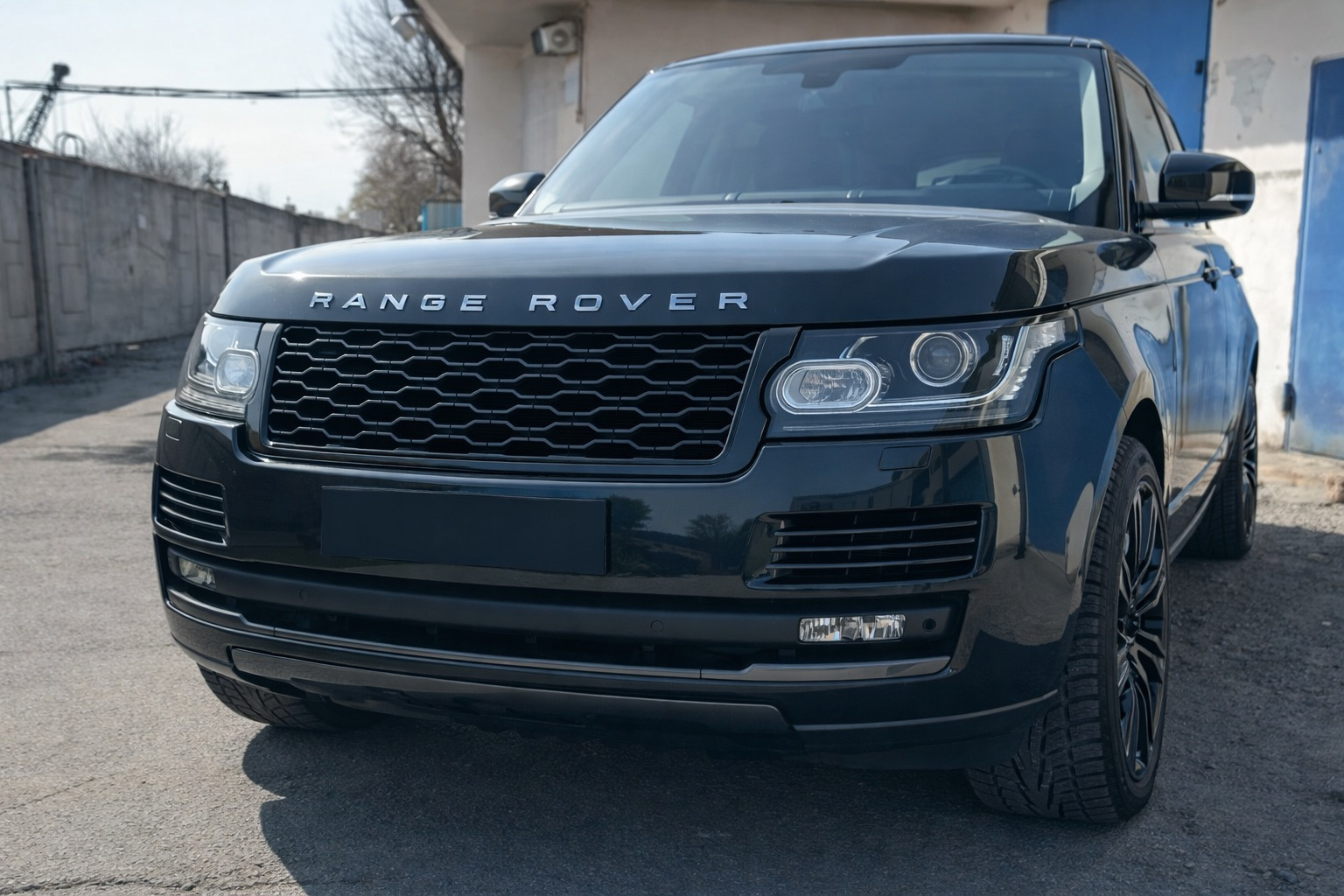 Передня решітка 2013-2018 (дизайн SVA Black 2019 року) для Range Rover IV L405 рр