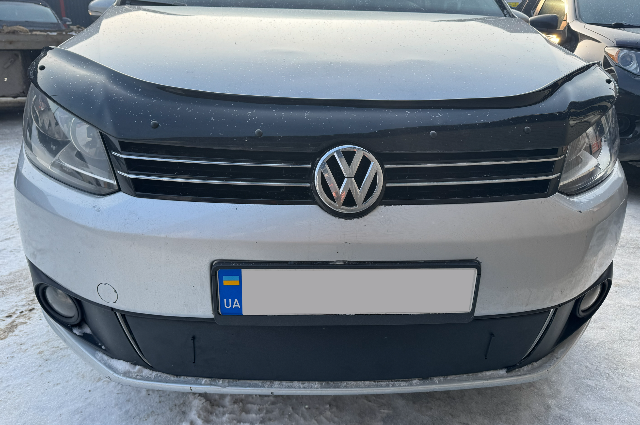 Зимова накладка на решітку (нижня) Матова для Volkswagen Touran 2010-2015 рр - фото 2