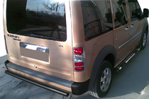 Ford Connect 2002–2006 гг. Задняя дуга AK-002 Черная (нерж.) фото 1
