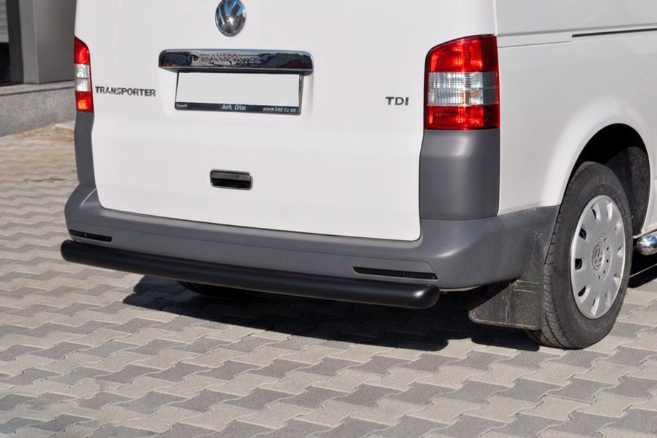 Volkswagen T5 Caravelle 2004-2010 гг. Задняя дуга AK002 Черная (нерж. сталь) Фото 1
