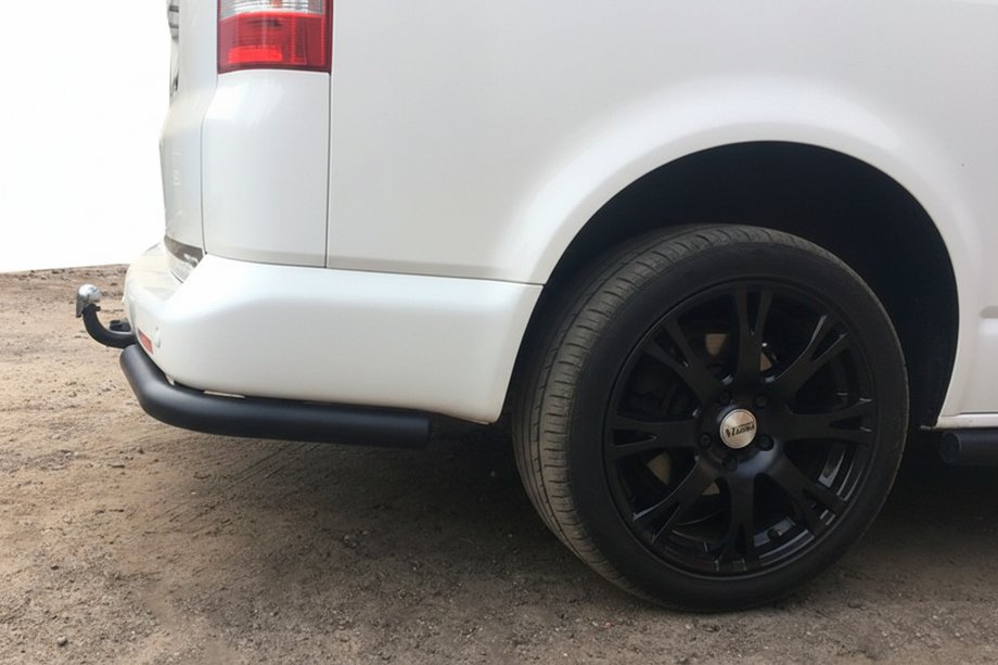 Volkswagen T5 2010-2015 гг. Задние уголки AK003 Черные (2 шт., нержавейка) Фото 2