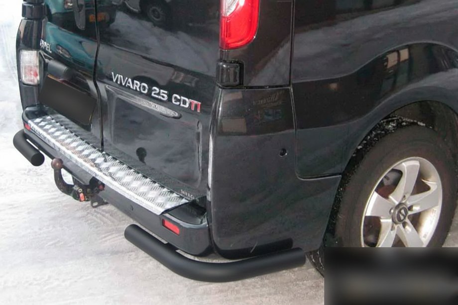 Nissan Primastar 2002-2014 гг. Задние уголки AK003 Черные (нержавейка) Фото 2