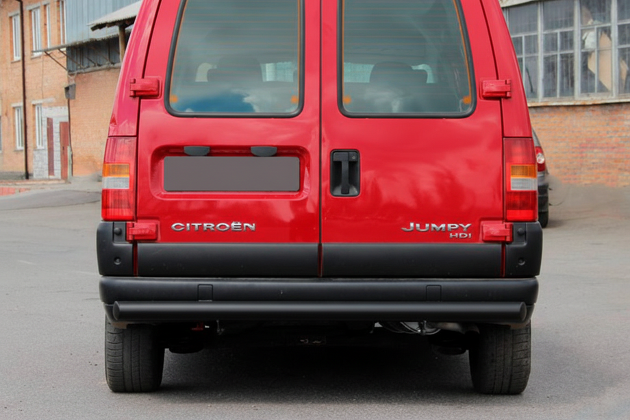 Fiat Scudo 1996-2007 гг. Задняя дуга AK002 Черная (нерж. сталь) Image