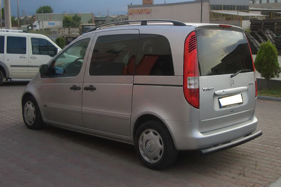 Mercedes Vaneo W414 2001-2005 гг. Задний кенгурятник Black (нержавейка) Фото 2