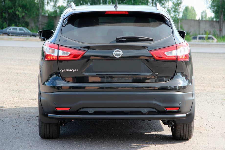Nissan Qashqai 2014-2021 гг. Задняя дуга AK002 Черная (нерж. сталь) Фото 2