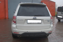 Subaru Forester 2008-2013 гг. Задняя дуга AK002 Черная (нерж. сталь) фото 2