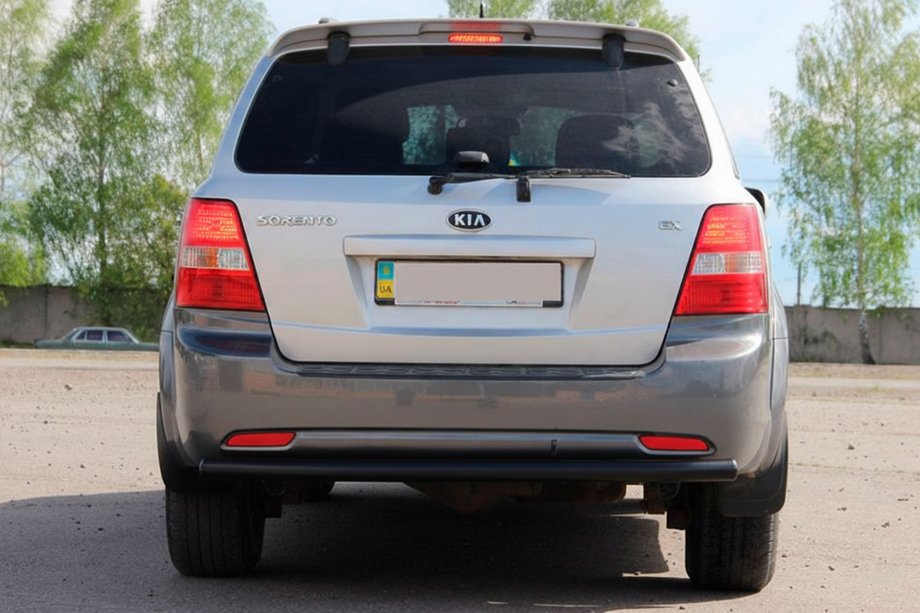 Kia Sorento I BL 2002-2009 гг. Задняя дуга AK002 Черная (нерж.) Фото 1