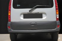 Renault Kangoo 1998-2008 гг. Задняя дуга AK002 Черная (нерж. сталь) фото 1